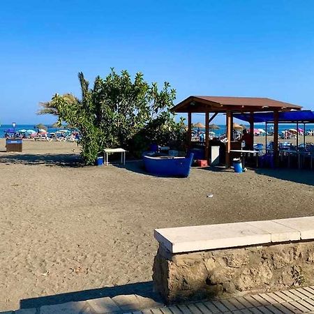 En La 2A Linea En Torre Del Mar Apartman Kültér fotó