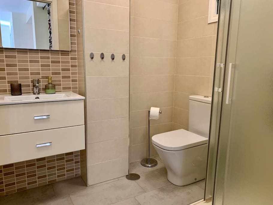 En La 2A Linea En Torre Del Mar Apartman Kültér fotó