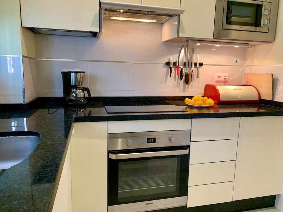 En La 2A Linea En Torre Del Mar Apartman Kültér fotó
