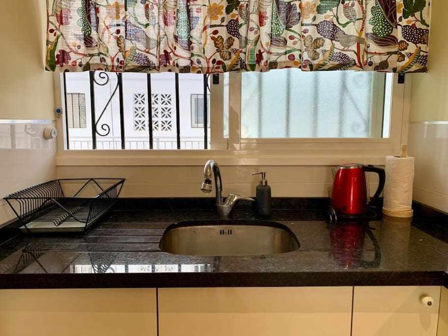 En La 2A Linea En Torre Del Mar Apartman Kültér fotó